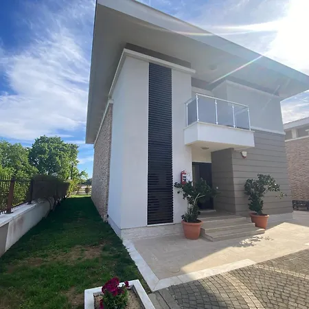 Luxury Private In * Side