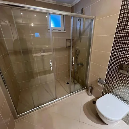Luxury Private In Apartment